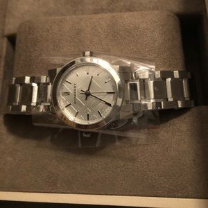 Burberry watch - brand new!